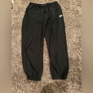 black nike sweatpants